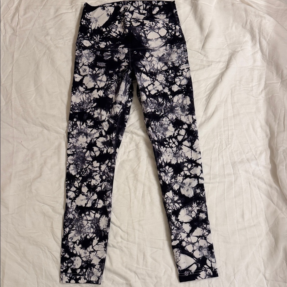 lululemon athletica Black and White Tie-Dye Leggings